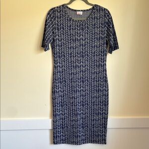 LuLaRoe Navy and White Sheath Dress Short Sleeve Crew Neck Size Small
